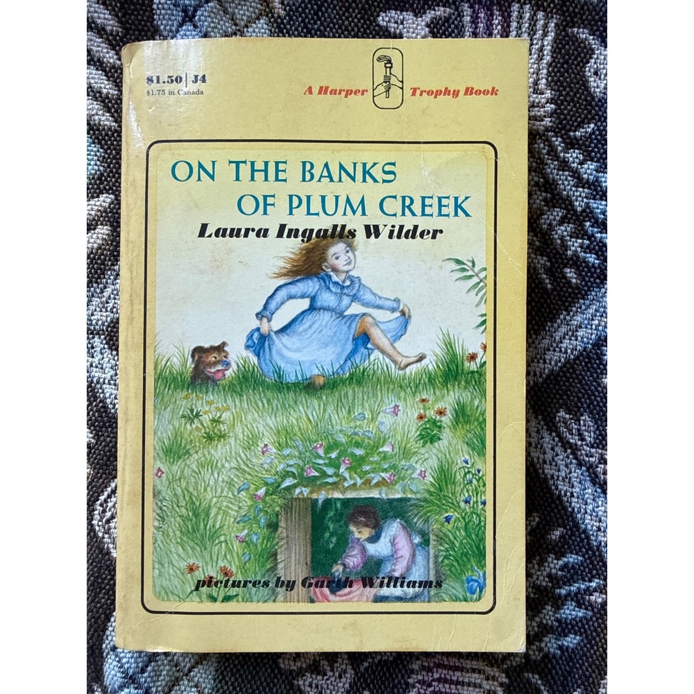 Harper On the Banks of Plum Creek Kids OS Yellow Good Vintage Little House Book